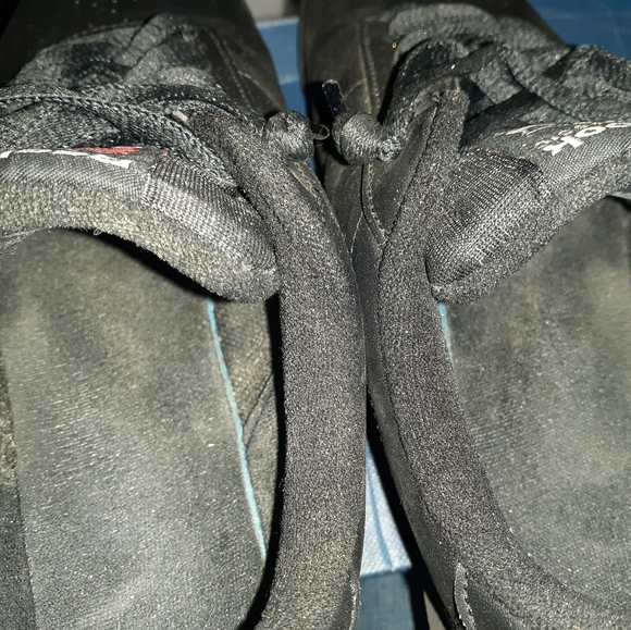 Donated black Princess Reebok Classics - Picture 3 of 5